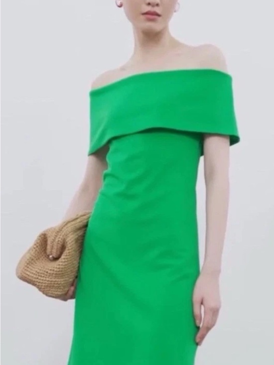 COS Dresses & Skirts - NWT COS Off-the-Shoulder Green Dress size Medium